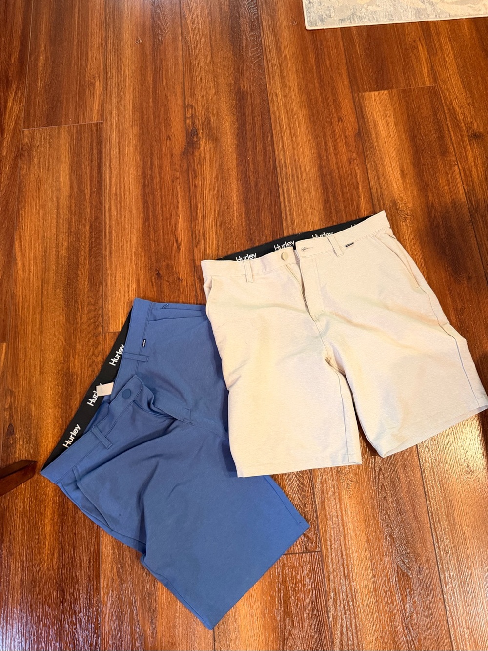 Hurley Men's Flat Front Shorts in Blue and Light Tan